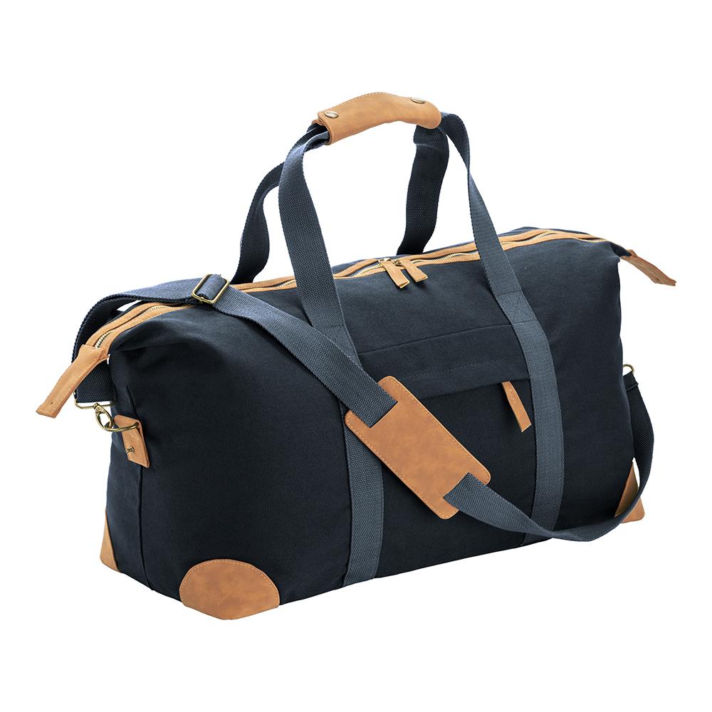 Recycled canvas duffle bag. Adjustable and removable shoulder strap with metal buckles Recycled canvas duffle bag. Adjustable and removable shoulder strap with metal buckles