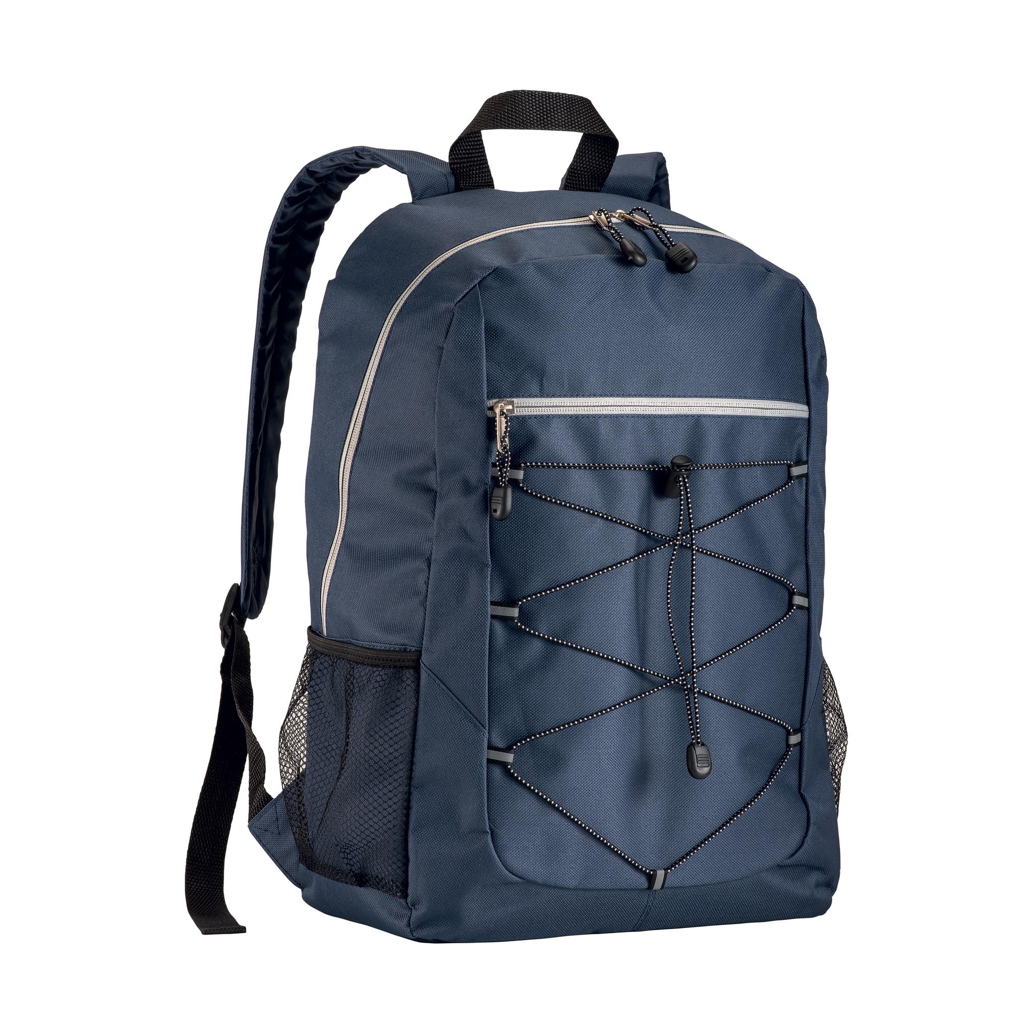 600D polyester 4-pocket backpack (two mesh side pockets). Padded straps ...